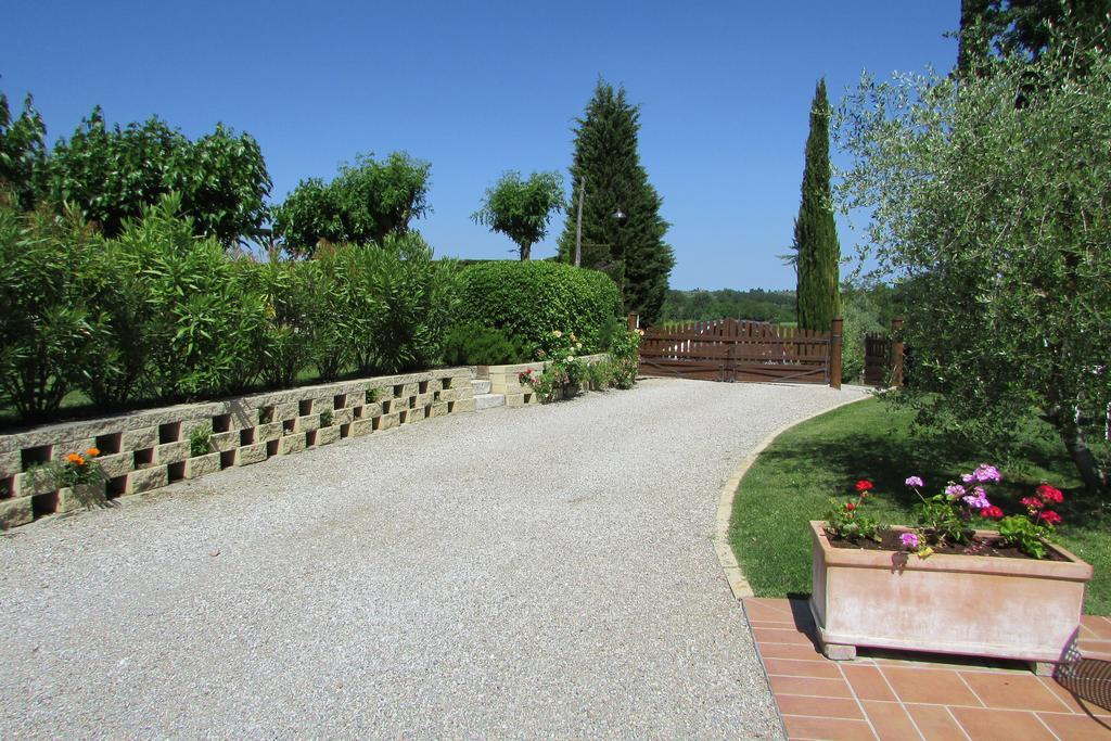 Borgo Delle More มอนติปุลเชียโน ภายนอก รูปภาพ