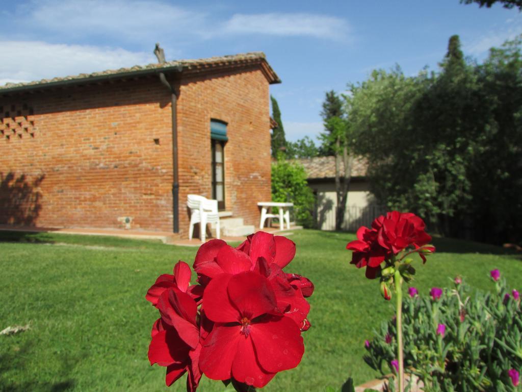 Borgo Delle More มอนติปุลเชียโน ภายนอก รูปภาพ