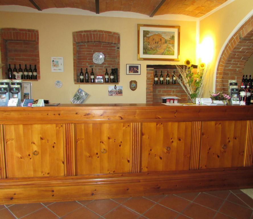 Borgo Delle More มอนติปุลเชียโน ภายนอก รูปภาพ
