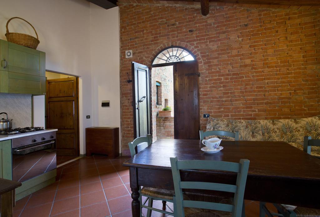 Borgo Delle More มอนติปุลเชียโน ภายนอก รูปภาพ