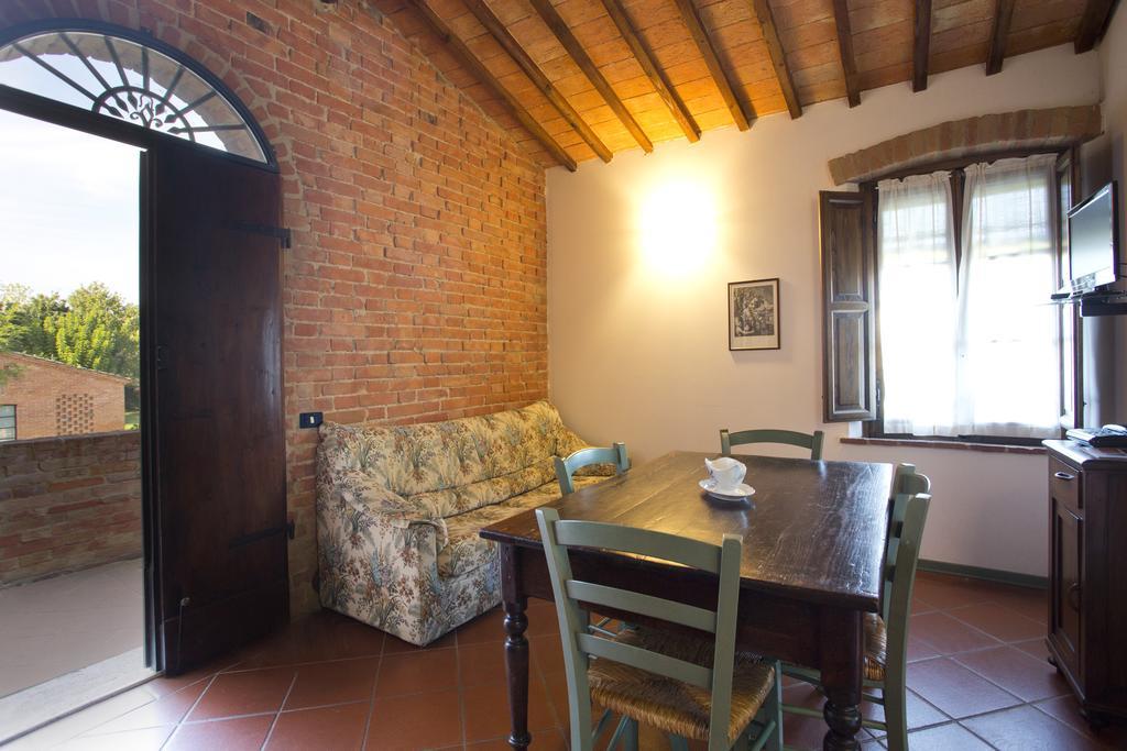 Borgo Delle More มอนติปุลเชียโน ภายนอก รูปภาพ