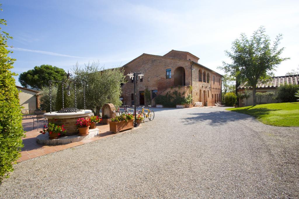 Borgo Delle More มอนติปุลเชียโน ภายนอก รูปภาพ