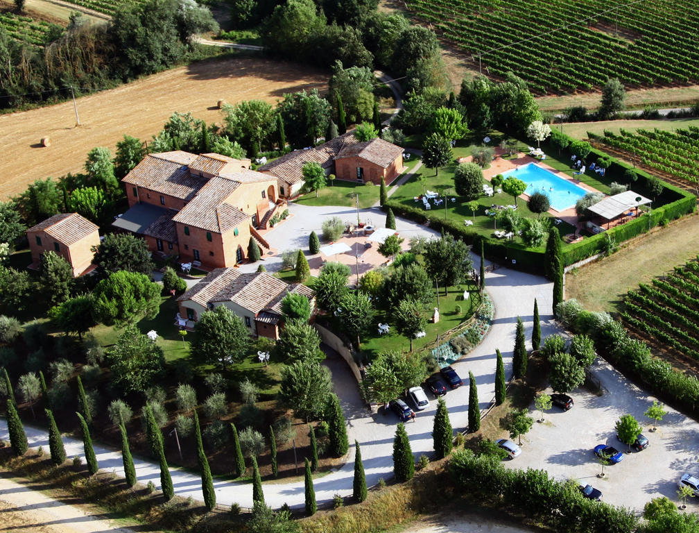 Borgo Delle More มอนติปุลเชียโน ภายนอก รูปภาพ