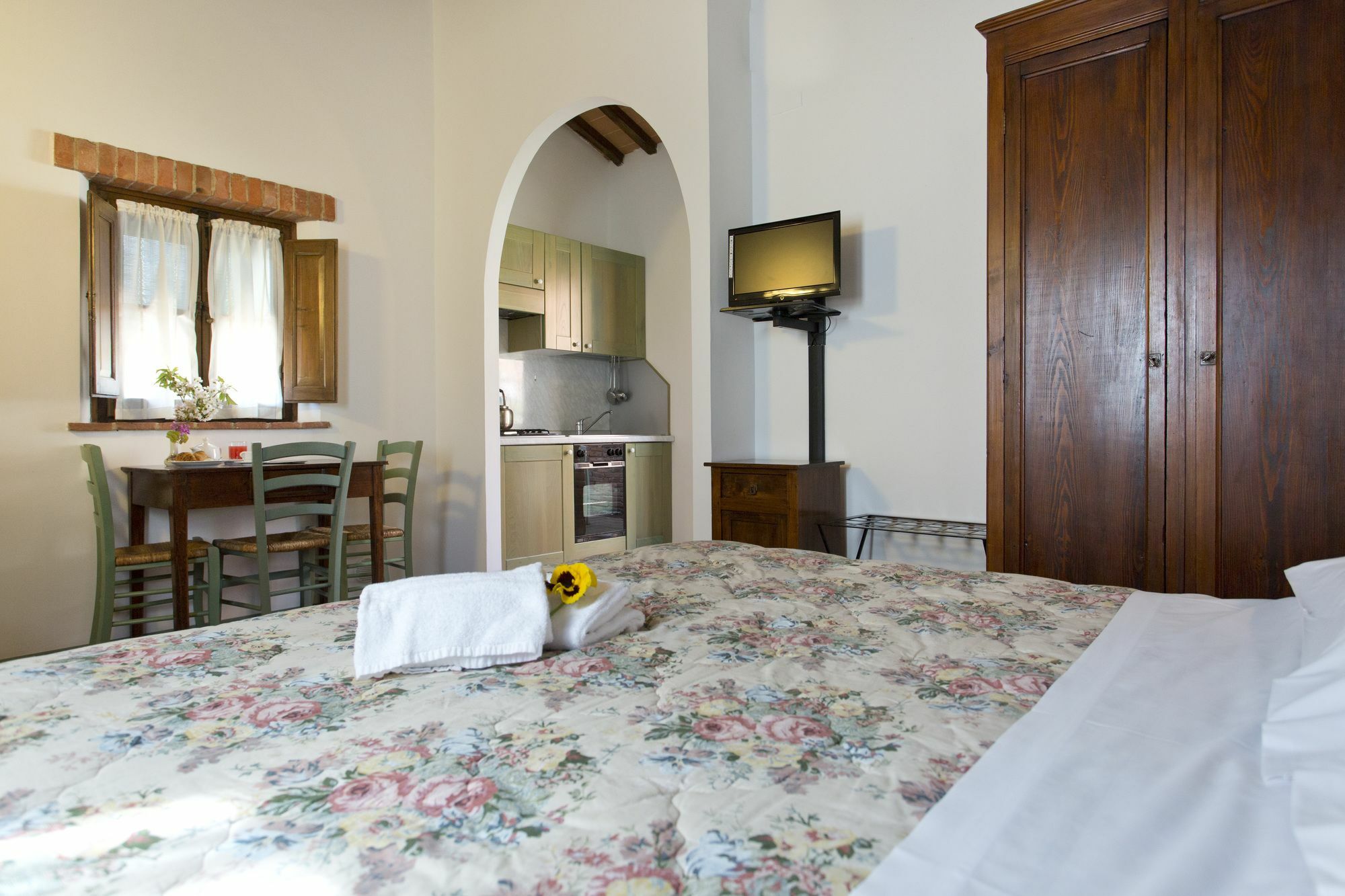 Borgo Delle More มอนติปุลเชียโน ภายนอก รูปภาพ