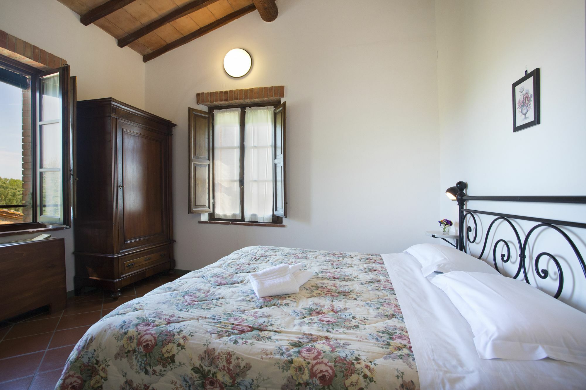 Borgo Delle More มอนติปุลเชียโน ภายนอก รูปภาพ